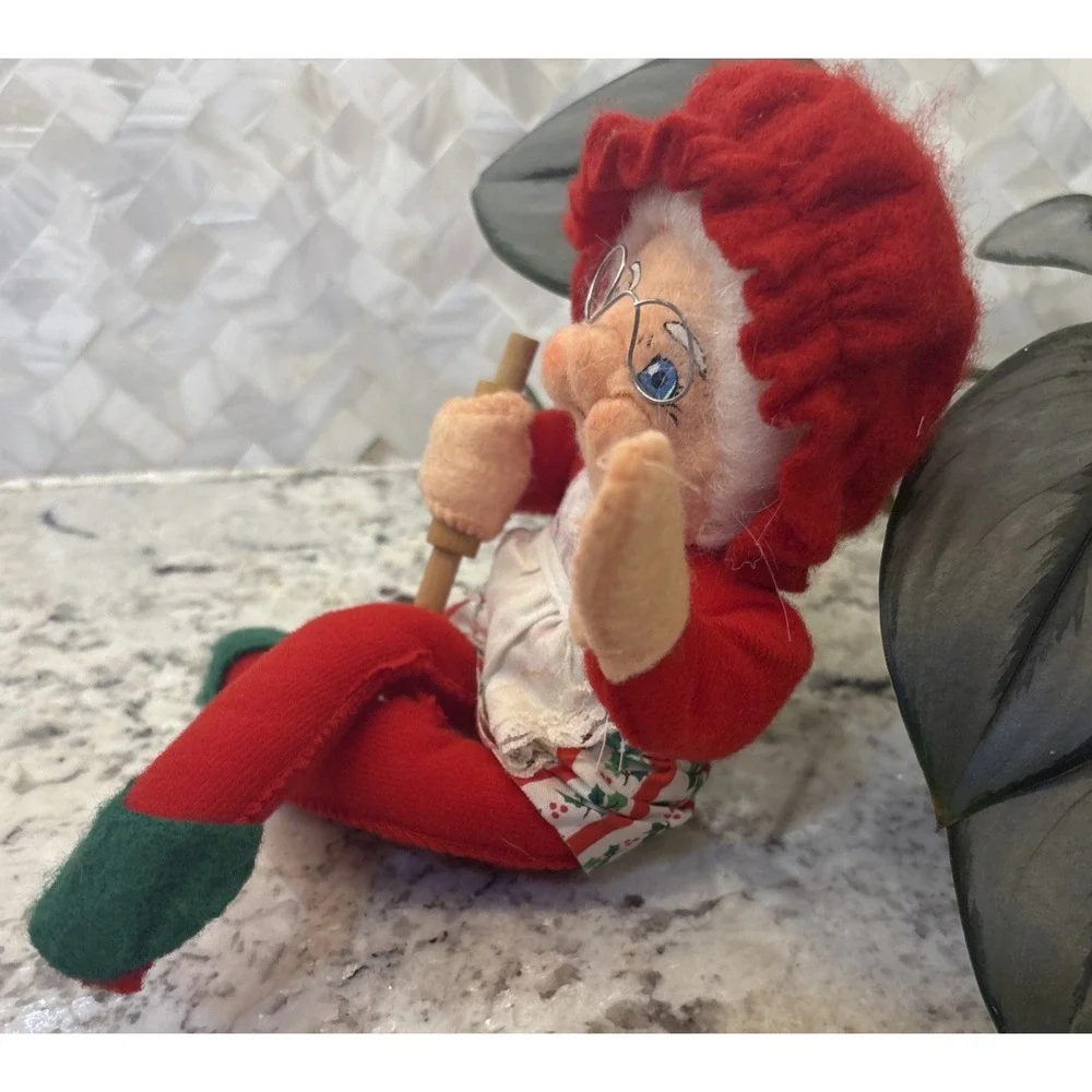 N/A santakins mrs